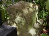 image of grave number 678397